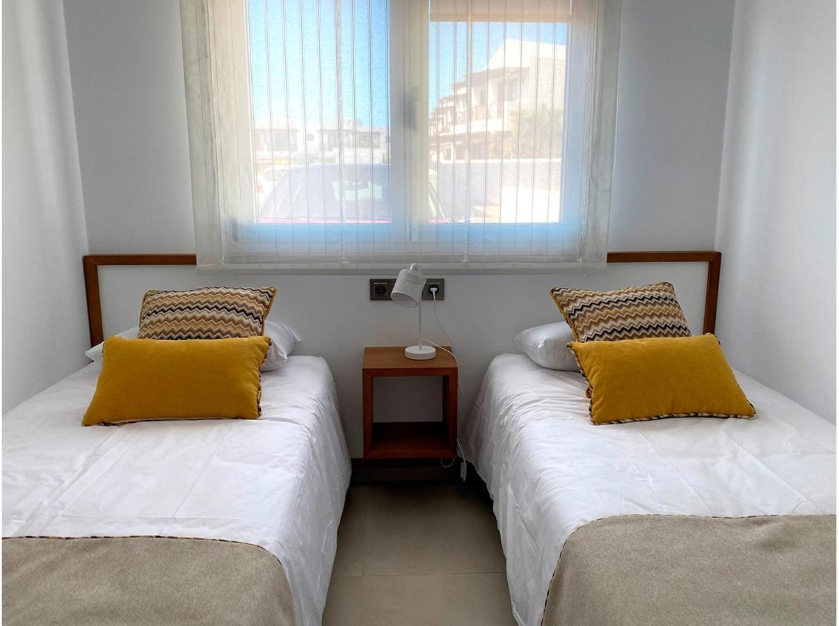 Marina Suites 8 Playa Blanca  Buitenkant foto